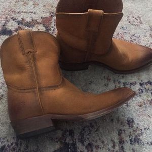 Frye Billy short boots